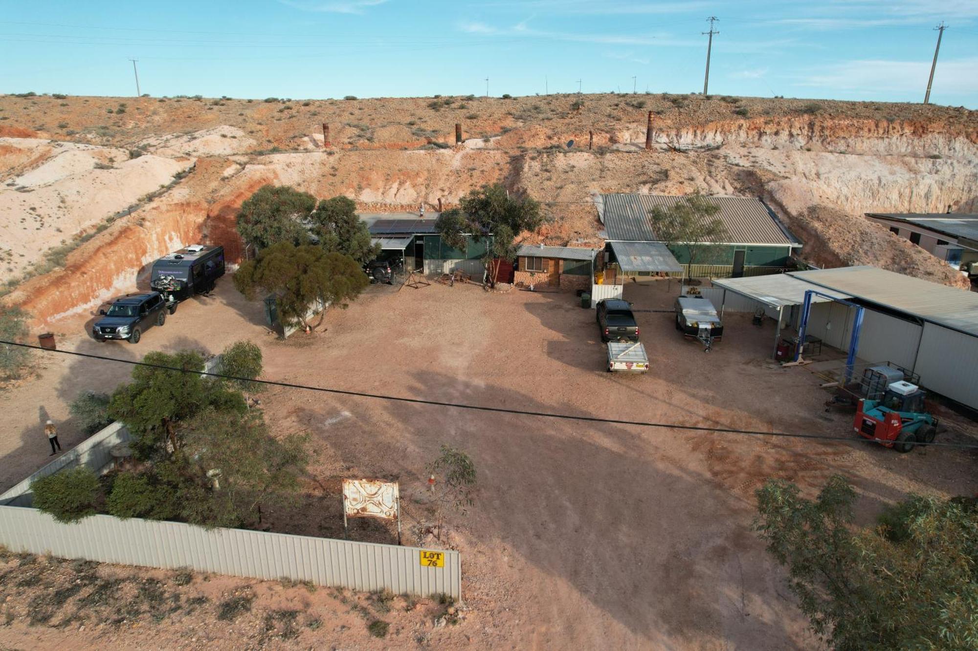 Hotel Di'S Dugouts Coober Pedy Exterior foto