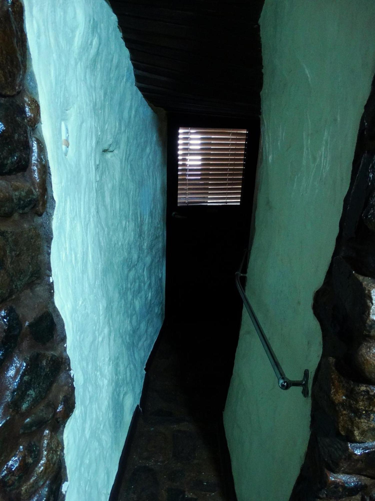 Hotel Di'S Dugouts Coober Pedy Exterior foto